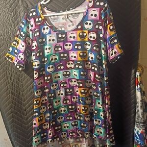 LuLaRoe Multicolor Skull Pattern Tee